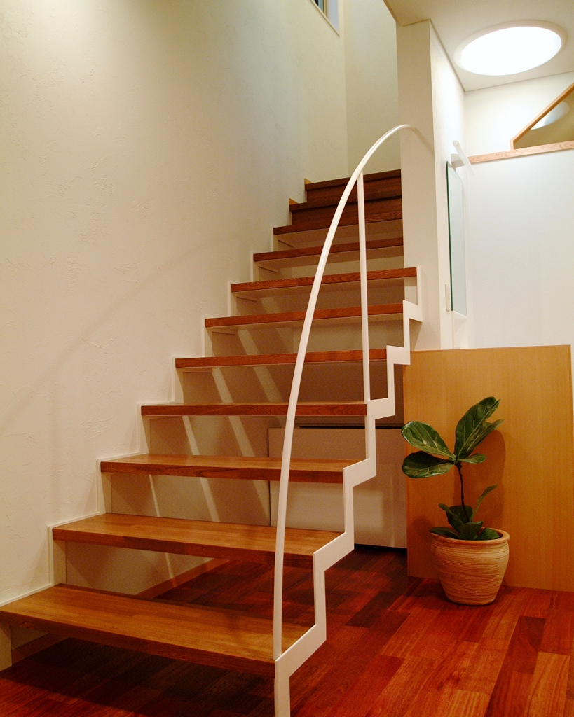 スケルトン階段のデザイン